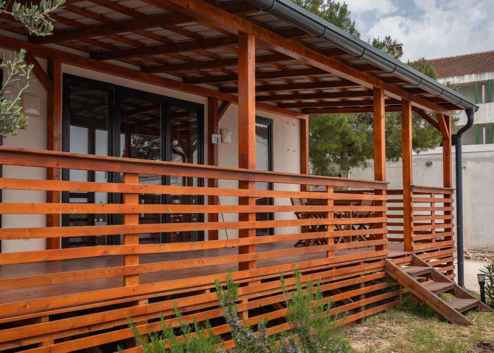 Mediteran Travel Mobile Homes Miran Pirovac Exterior photo